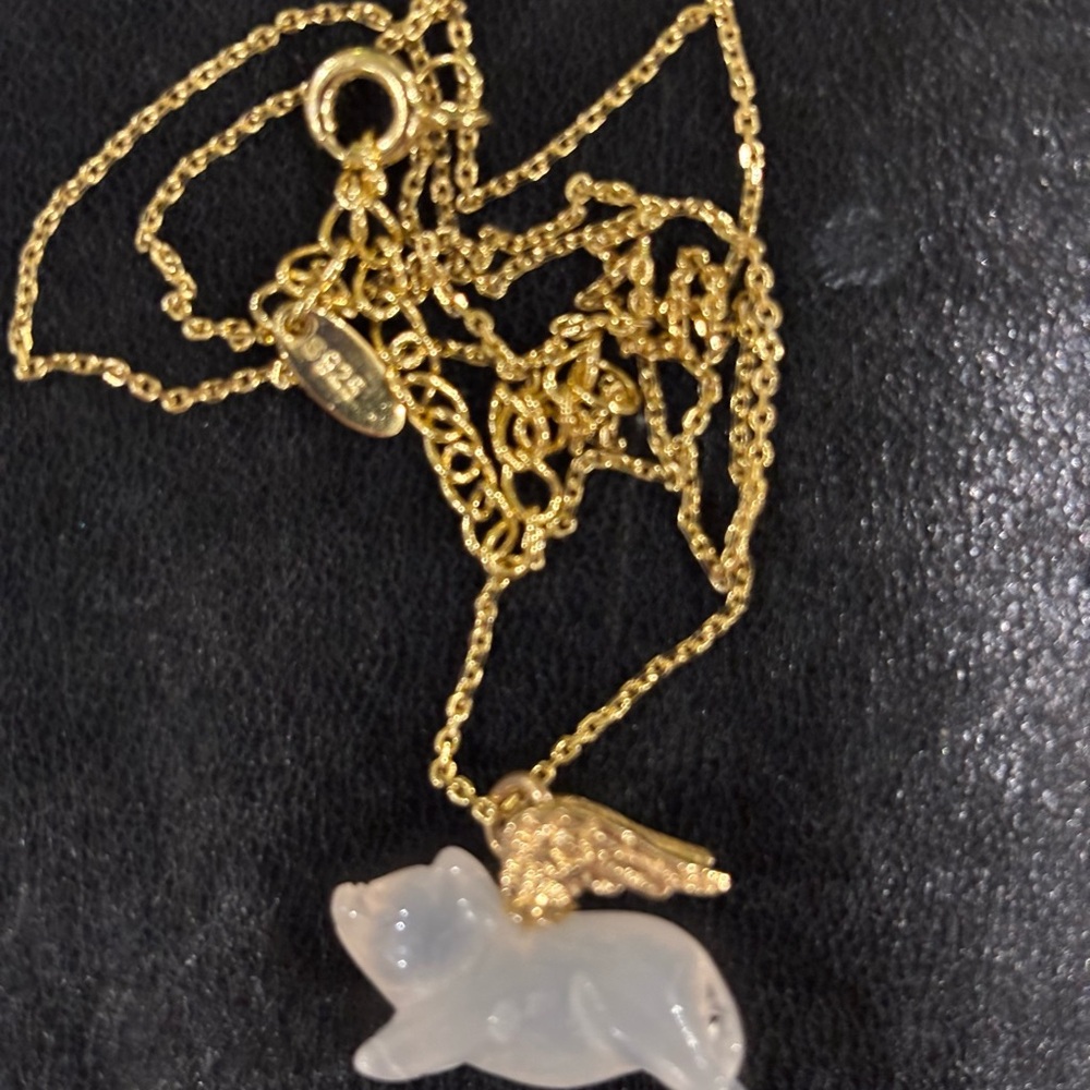 Fei Liu Chalcedony Pig w/14K Gold Wings - Picture 3 of 4